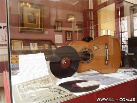 Guitarra de Carlos Gardel, Museo