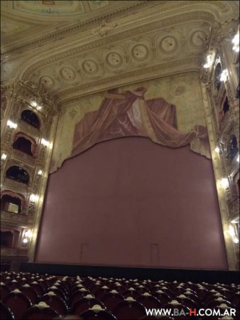 Escenario del Teatro Colón