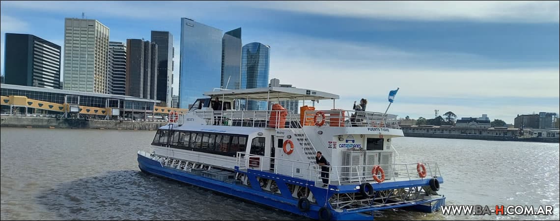 Turismo en Buenos Aires: Postales de Buenos Aires, paseo en catamarán por Puerto Madero