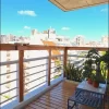 Balcón a la calle del Departamento en Av. Del Libertador y Mendoza con sillón cama, aire acondicionado